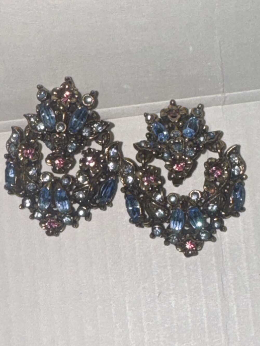 Vintage Hollycraft 1950 Brass Tone Pastel Rhinestone Clip-On Earrings